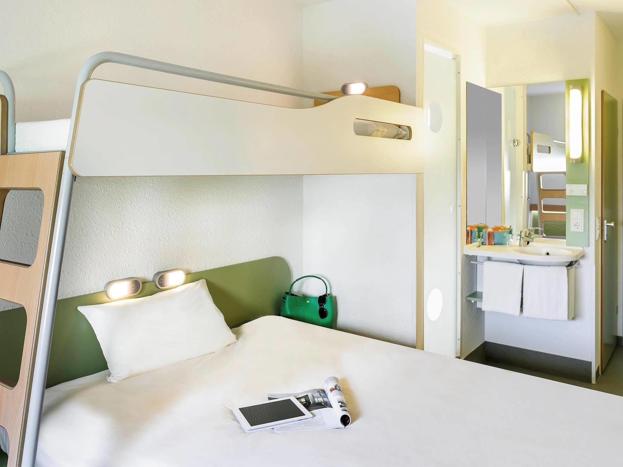 Ibis Brignoles Provence Verte Екстериор снимка